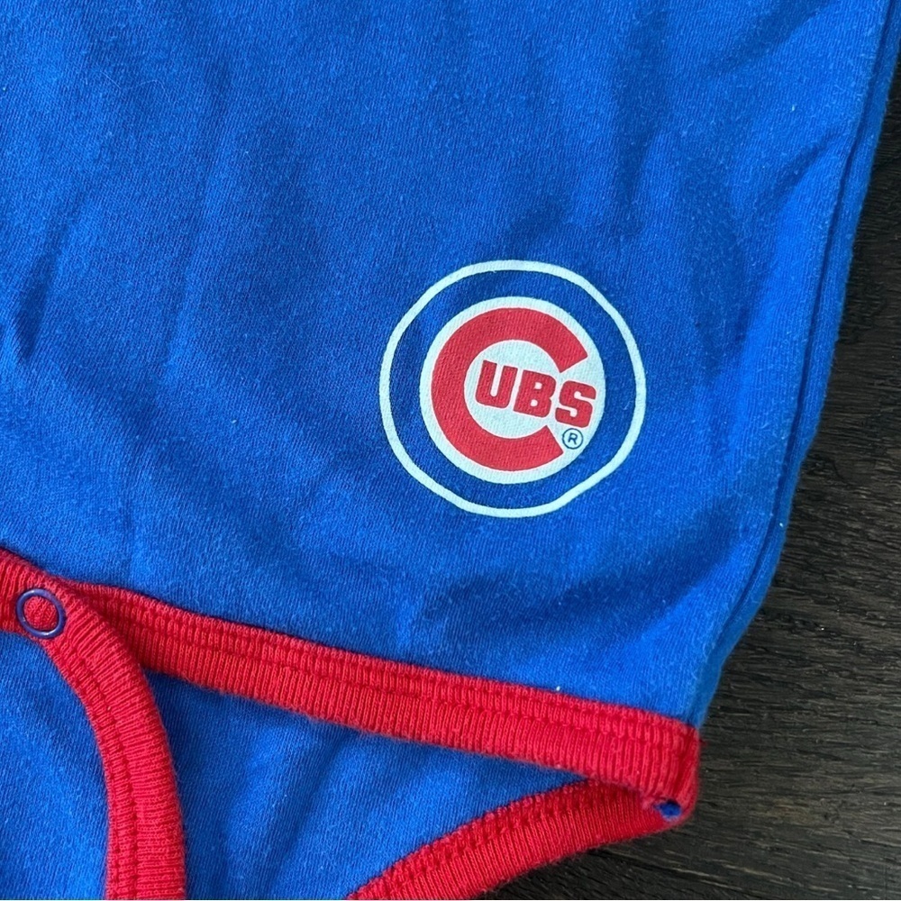 Chicago Cubs 24 month one piece bodysuit romper by Majestic Baseball - Picture 3 of 4